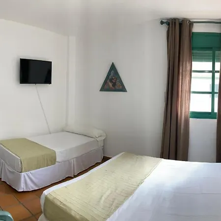阿尔马格罗酒店 3*