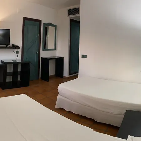 阿尔马格罗酒店 3* 阿尔玛格鲁